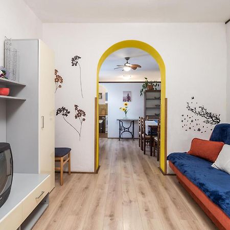 Amazing Apartment In Senj With House Sea View Eksteriør billede